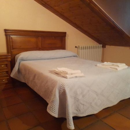 Hostal Restaurante Villa De Sepulveda Luaran gambar