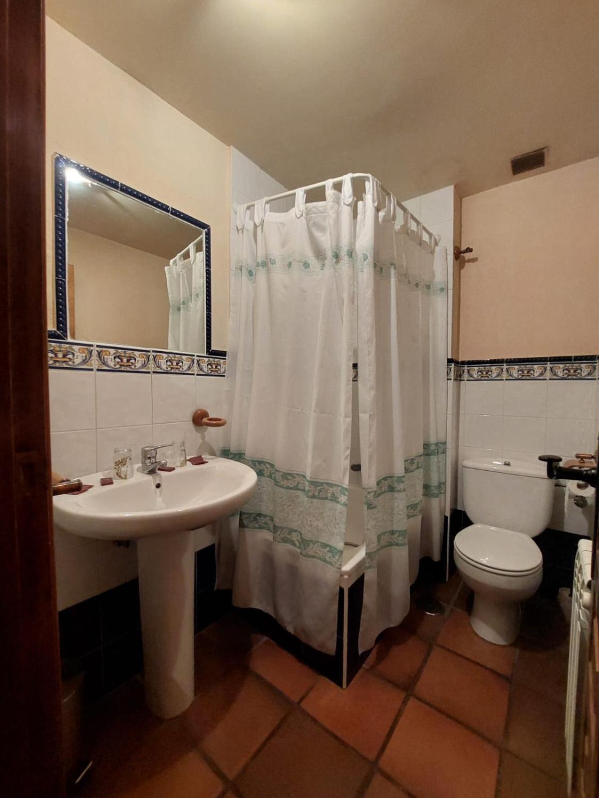 Hostal Restaurante Villa De Sepulveda Luaran gambar