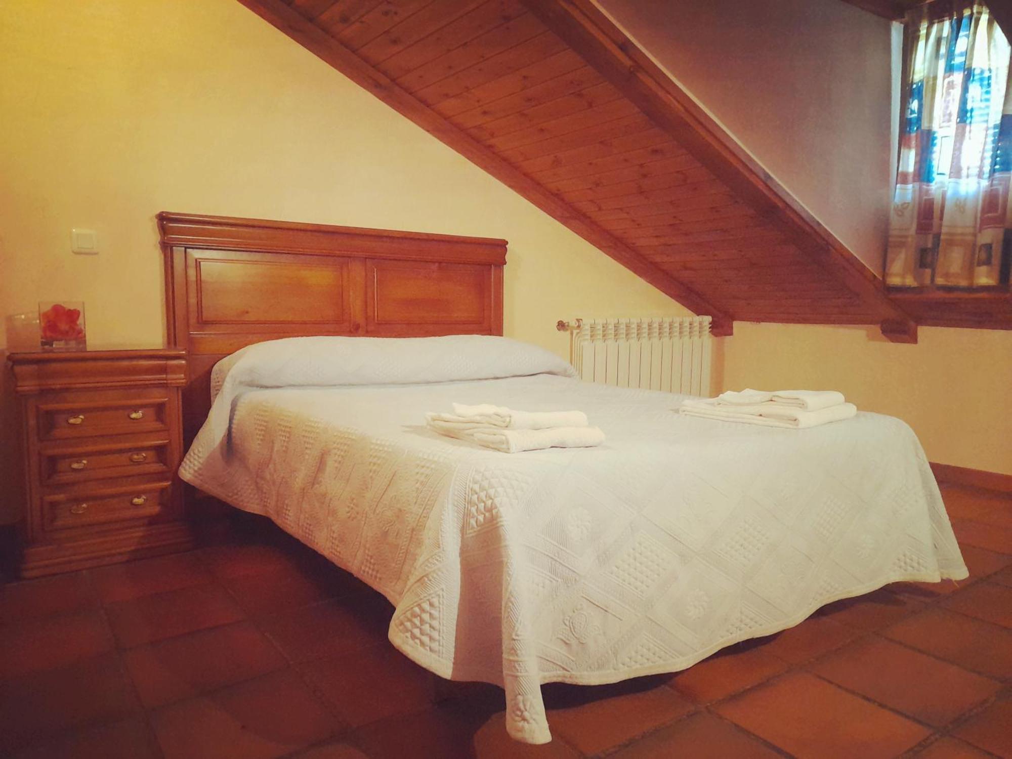 Hostal Restaurante Villa De Sepulveda Luaran gambar